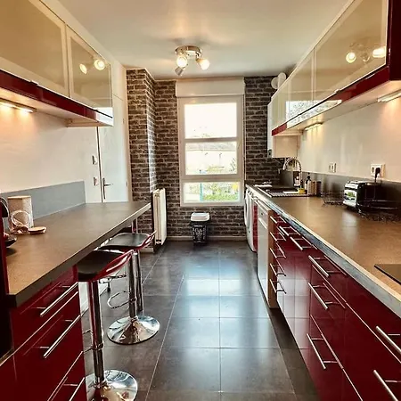 Duplex Le G - Proche Disneyland Apartment Montevrain